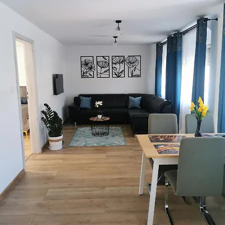 Appartement Under The Hill 2 *