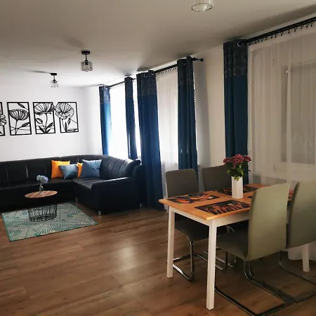 Under The Hill 2 アパート